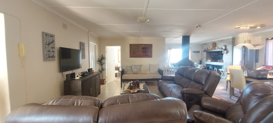 5 Bedroom Property for Sale in Gouritsmond Western Cape